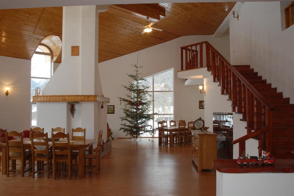 Vila Carpathia Bran  Exteriör bild